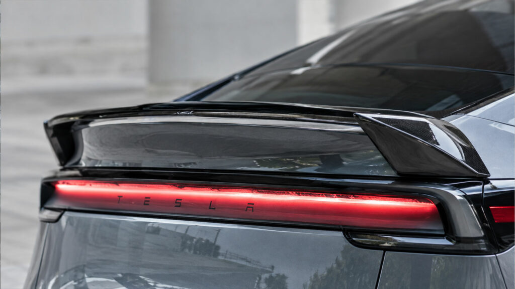 Aileron pour Tesla