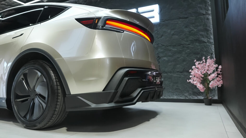 Diffuseur arrière pour Tesla Model Y Juniper