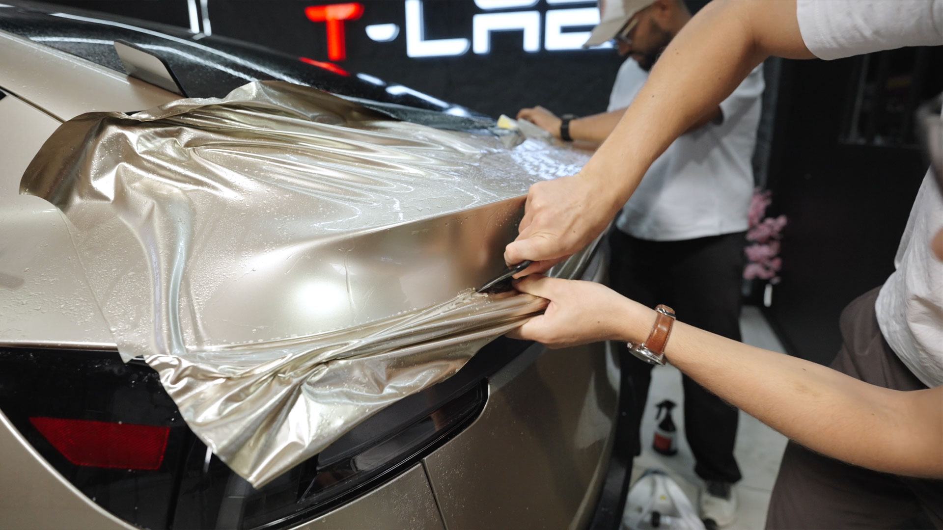 Pose de PPF coffre Tesla Model Y